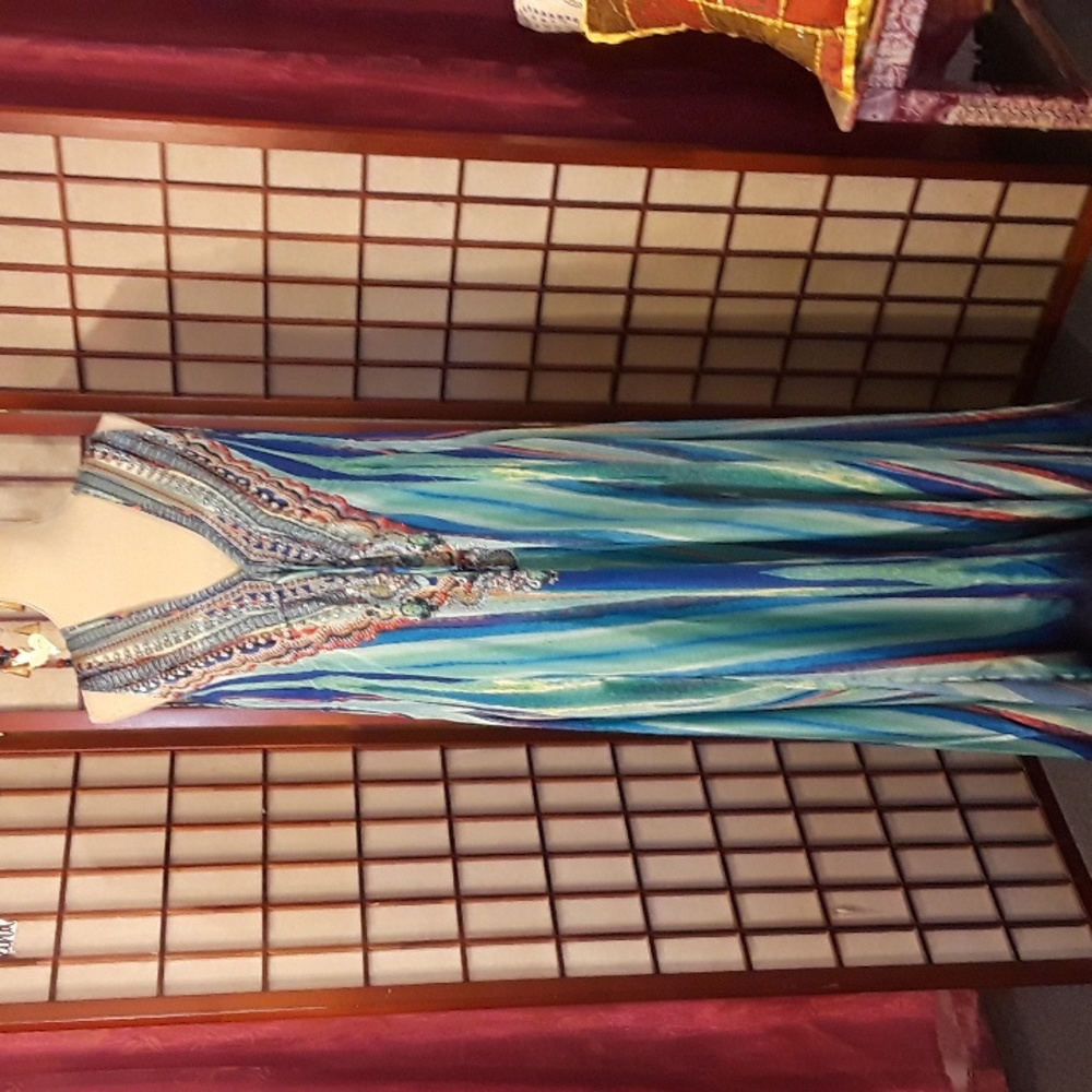 #021 Beautiful Altered COS Dress - Picture 3 of 17